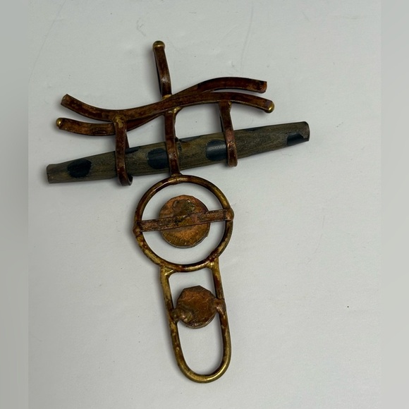 Artistic Vintage Metal and Stone Statement Necklace - Picture 5 of 10